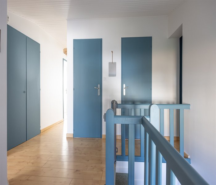 Travaux de peinture et décoration murale dans une maison individuelle