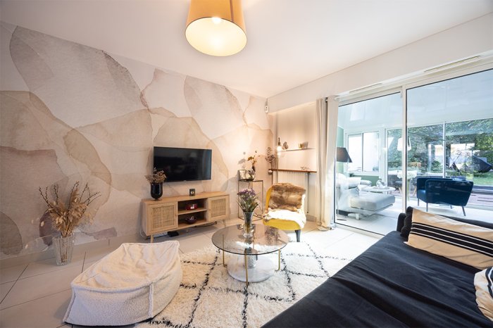 Travaux de peinture et décoration murale dans une maison individuelle